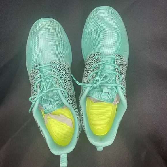 Nike Shoes Nike Roshe Run Safari Crystal Mint Poshmark
